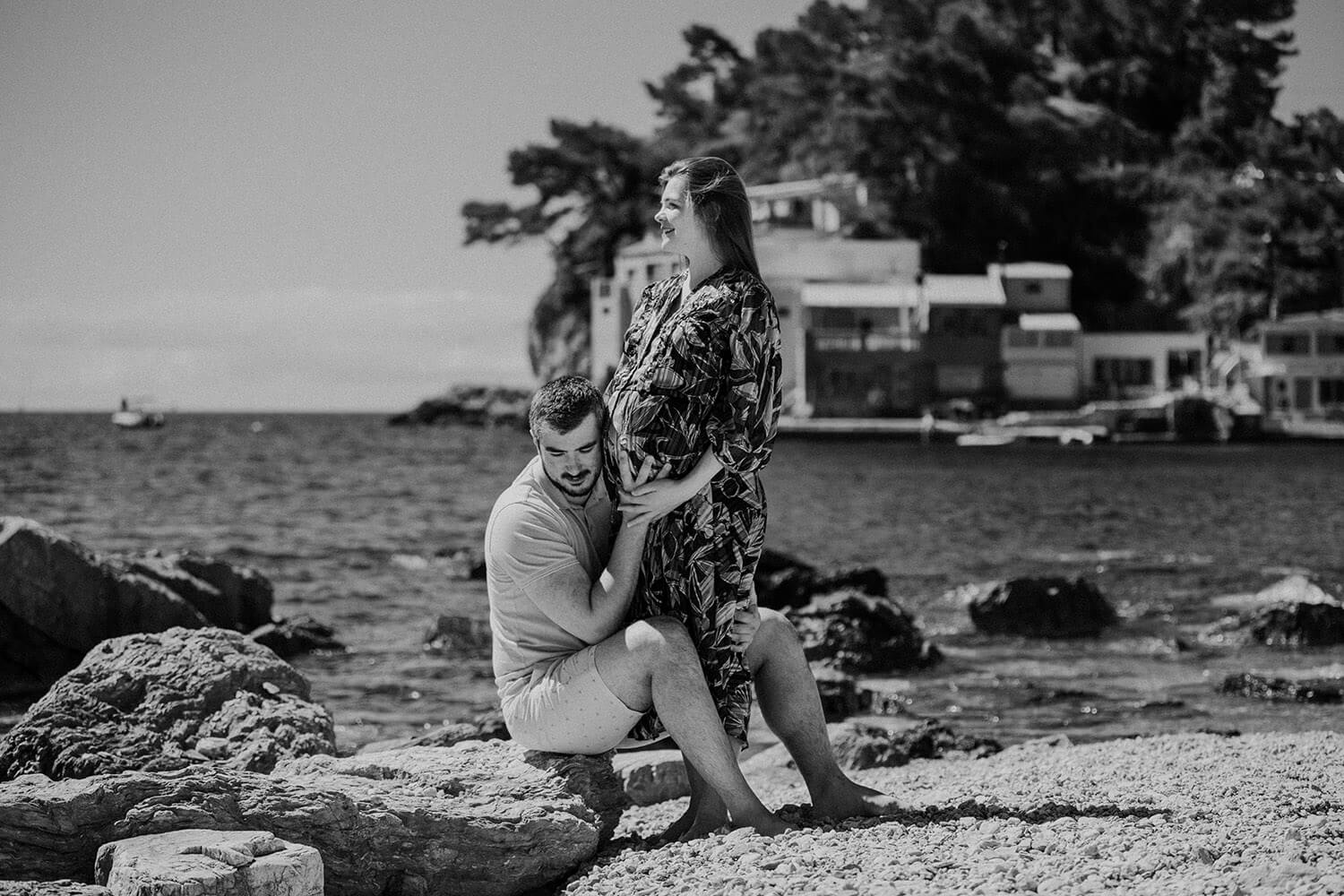 DES_SOURCES_STUDIO_PHOTOGRAPHE_VAR_TOULON_PIGNANS_portrait_shooting_famille_grossesse_couple_DelphineHenri_05_2023-25