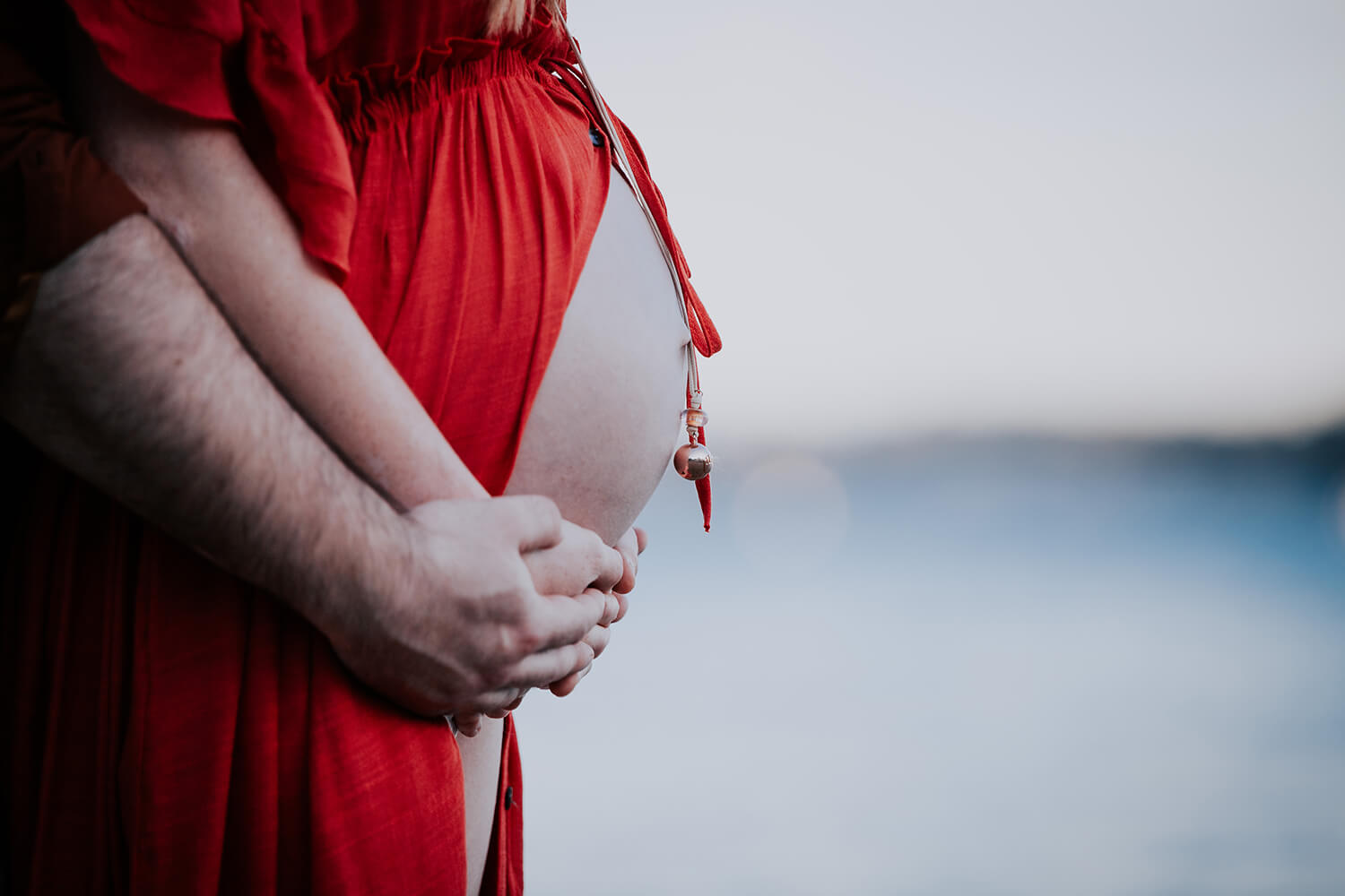 DES_SOURCES_STUDIO_PHOTOGRAPHE_VAR_TOULON_PIGNANS_portrait_shooting_famille_grossesse_couple_PaulineTristantJames_05_2023-50