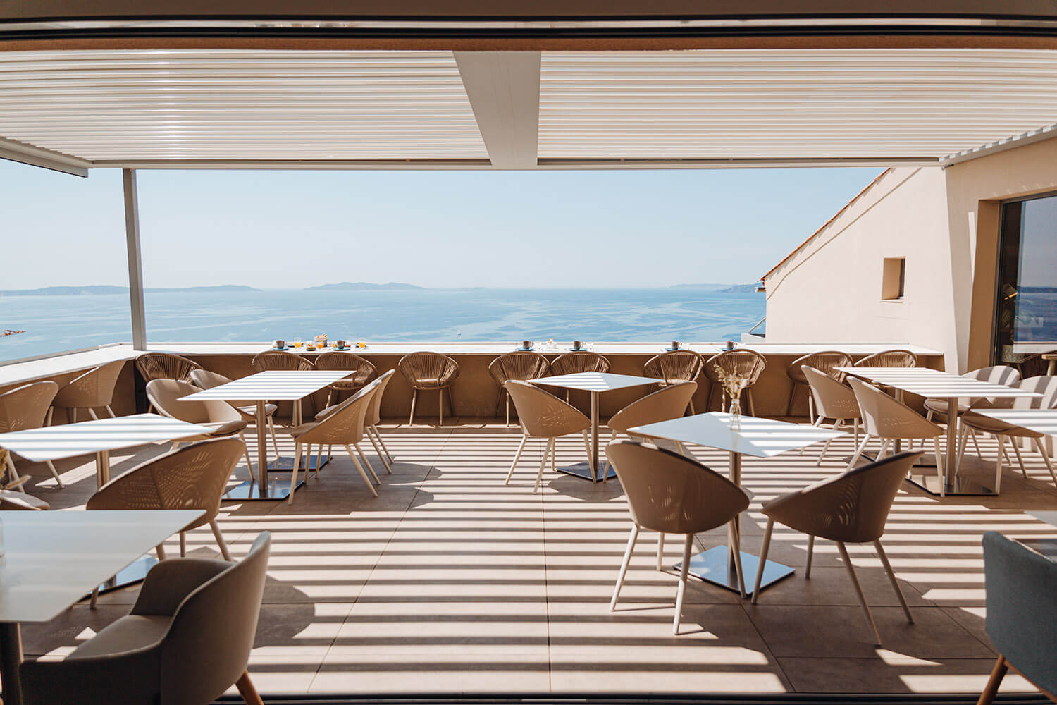 DES_SOURCES_STUDIO_PHOTOGRAPHE_VAR_TOULON_PIGNANS_portrait_shooting_hottel_restaurant_LE_rabelais_lavandou_bormes_les_mimosas_Rayol_canadel_La_Villa_Douce_05_2022-39