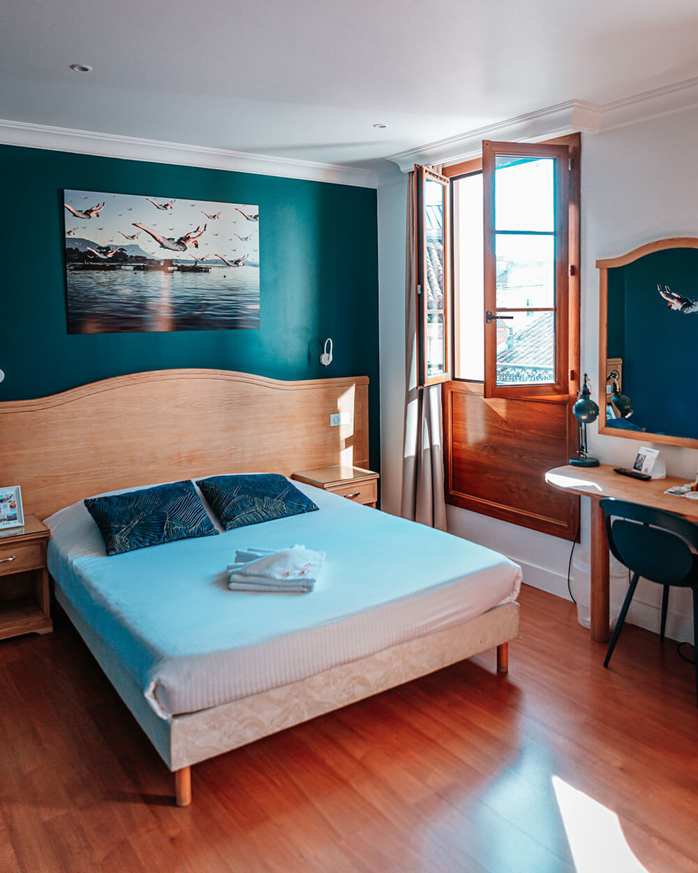 DES_SOURCES_STUDIO_PHOTOGRAPHE_VAR_TOULON_PIGNANS_portrait_shooting_hottel_restaurant_grand_hotel_gare_1