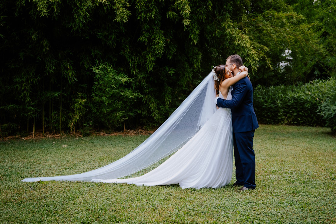 DES_SOURCES_STUDIO_PHOTOGRAPHE_VAR_TOULON_PIGNANS_portrait_shooting_Mariage_MAXIME_LAURA_07_2025-161